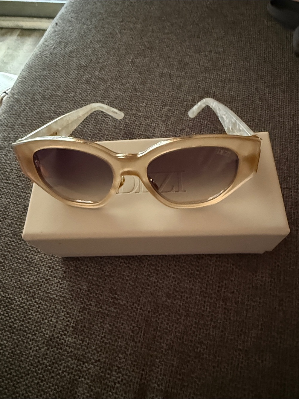 Gold Cat-Eye Sunglasses - Women Accessories (charge it)